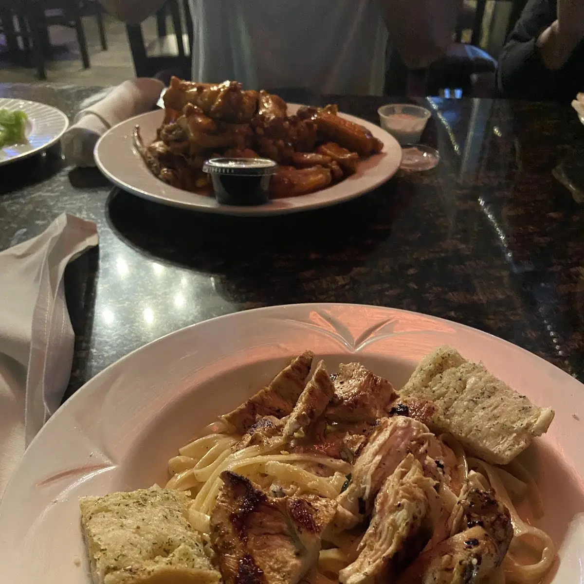 Chickrn Fettuccine Alfredo