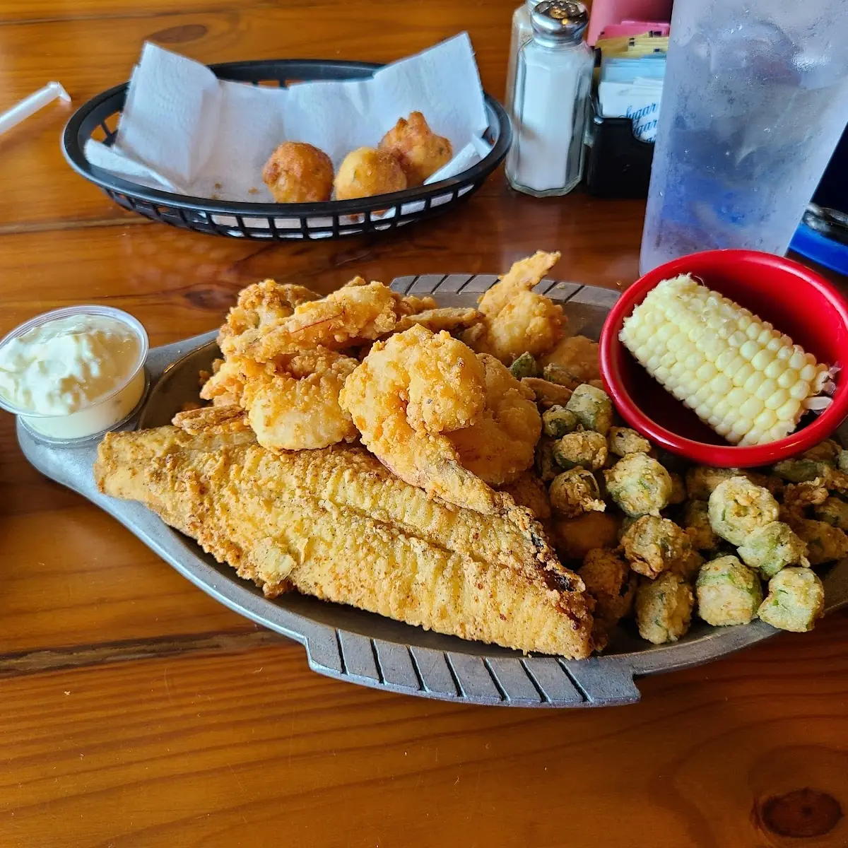 Dinner Fried Seafood Platter