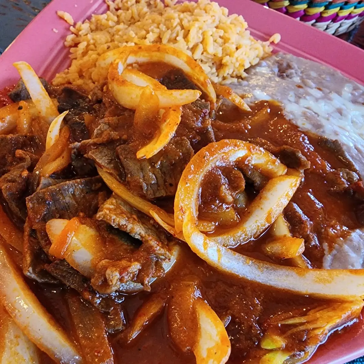 Bistec Encebollado