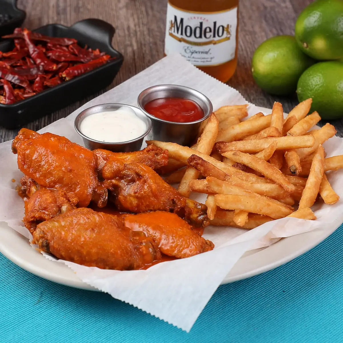 Chicken Wings with Fries