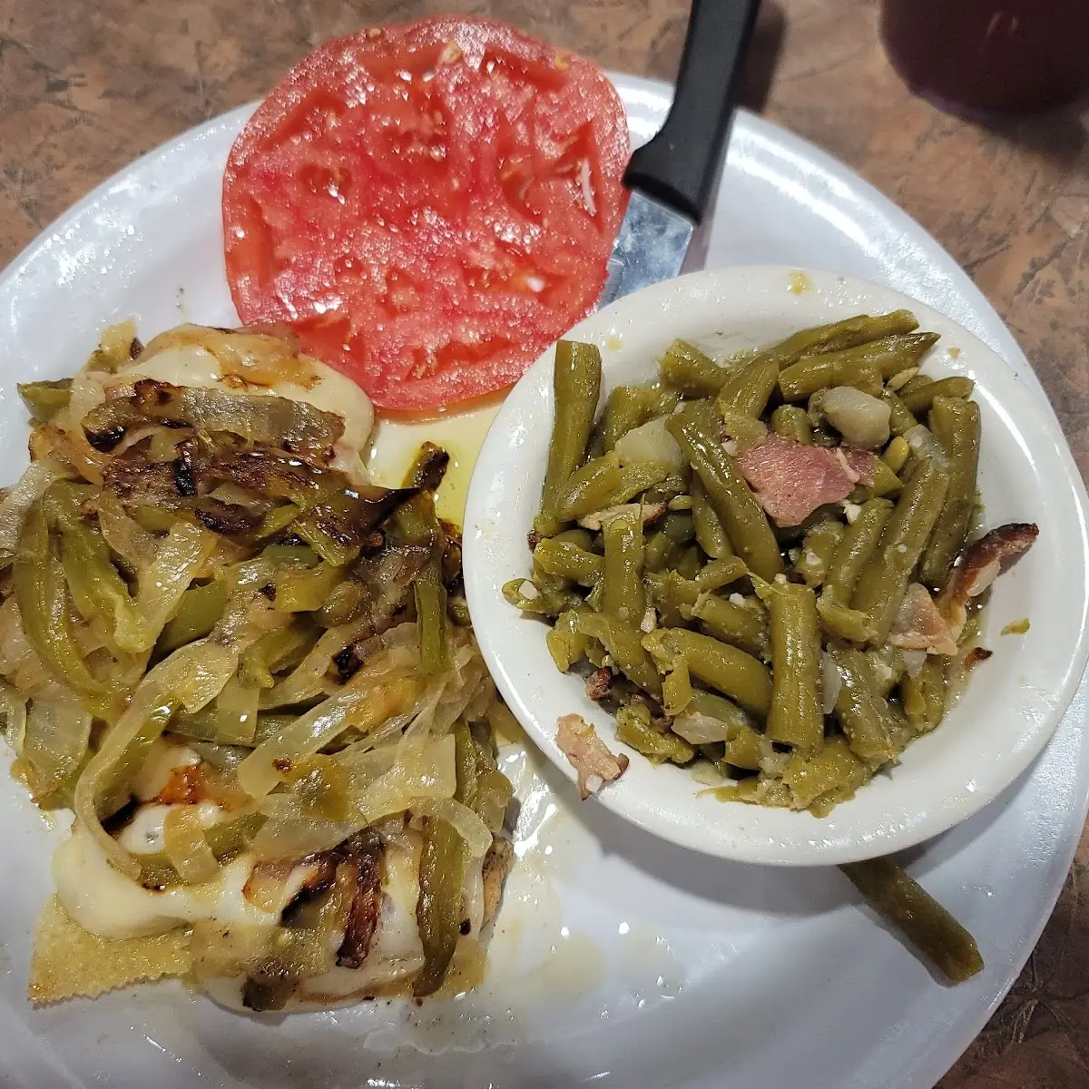 Smothered Chicken & Green Beans