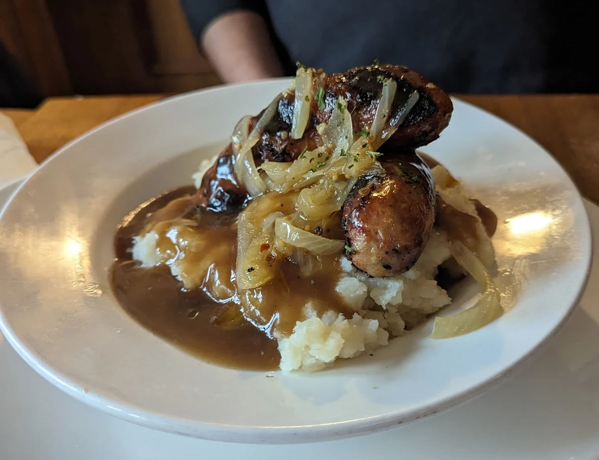 Bangers and Mash, The Cat & The Fiddle Lindsay