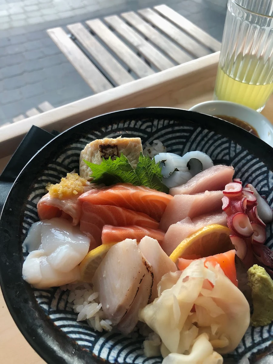 Large Chirashi Bowl