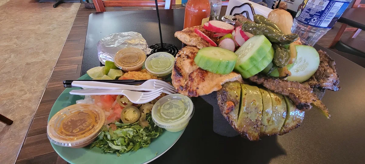 Molcajete Mixto