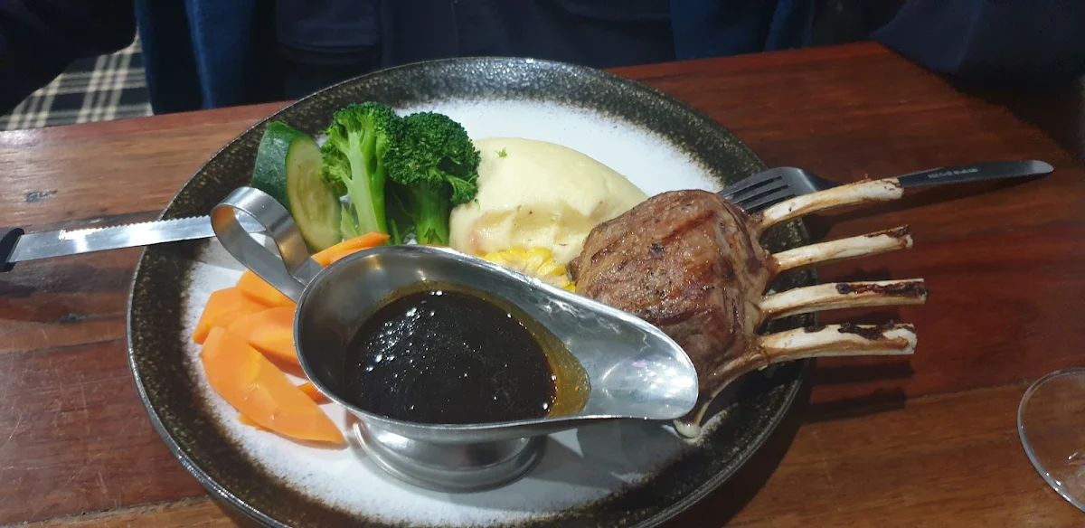 Lamb Rack, Riverina Hotel