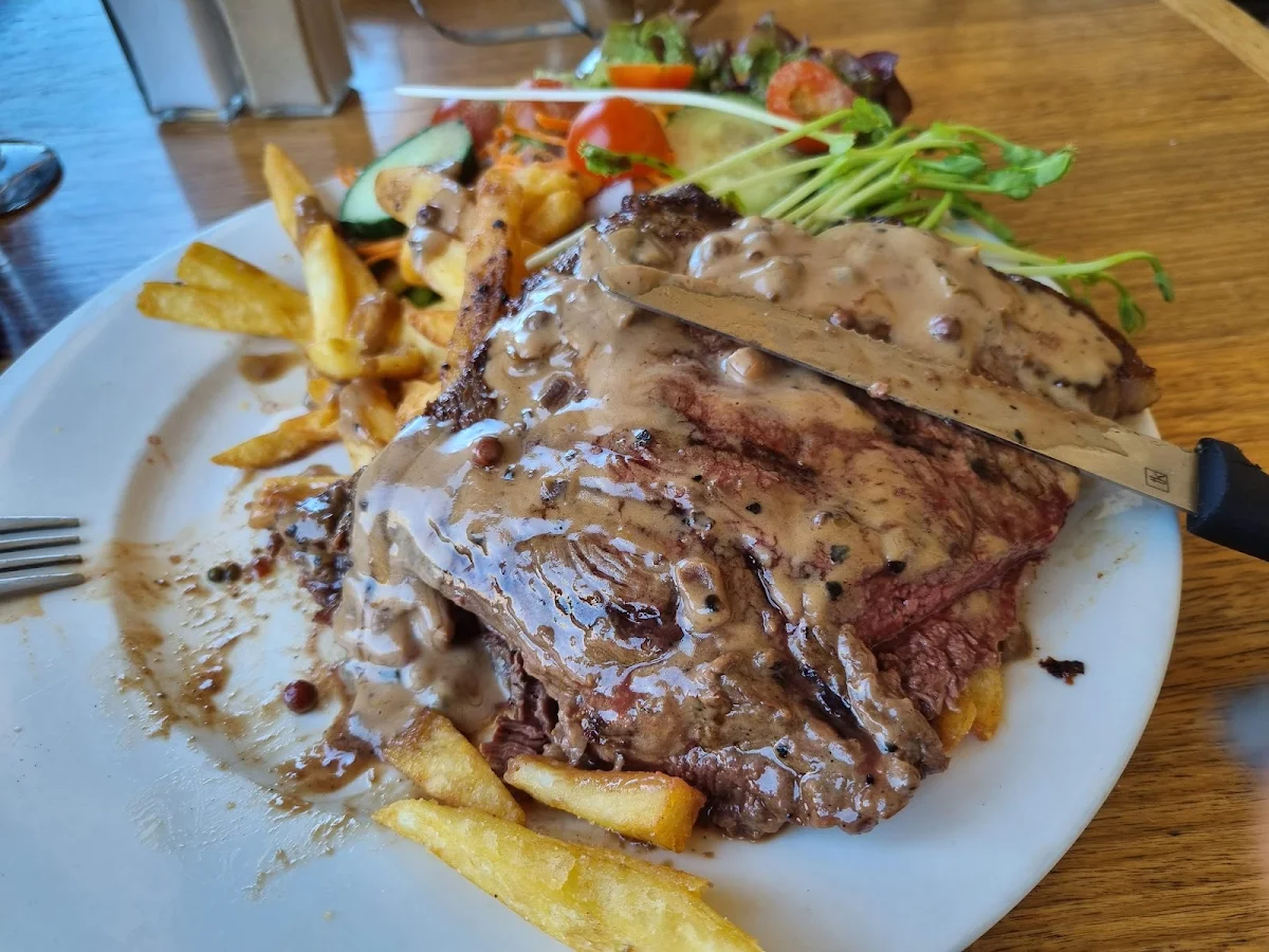 Wagyu Rumpsteak with Pepper Sauce, Riverina Hotel