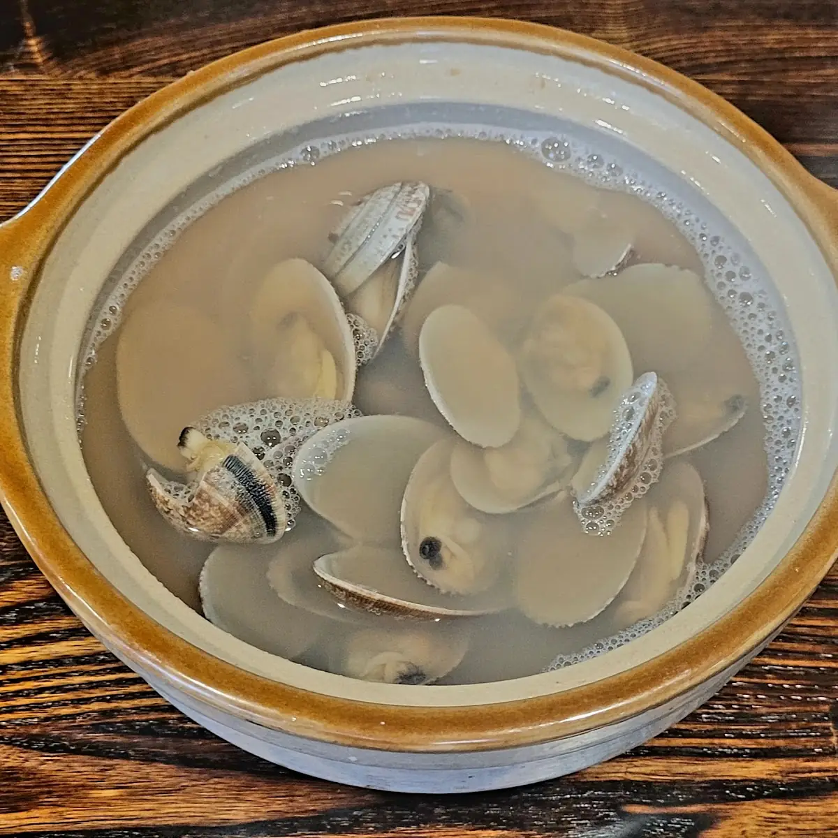 Sake Steamed Clams