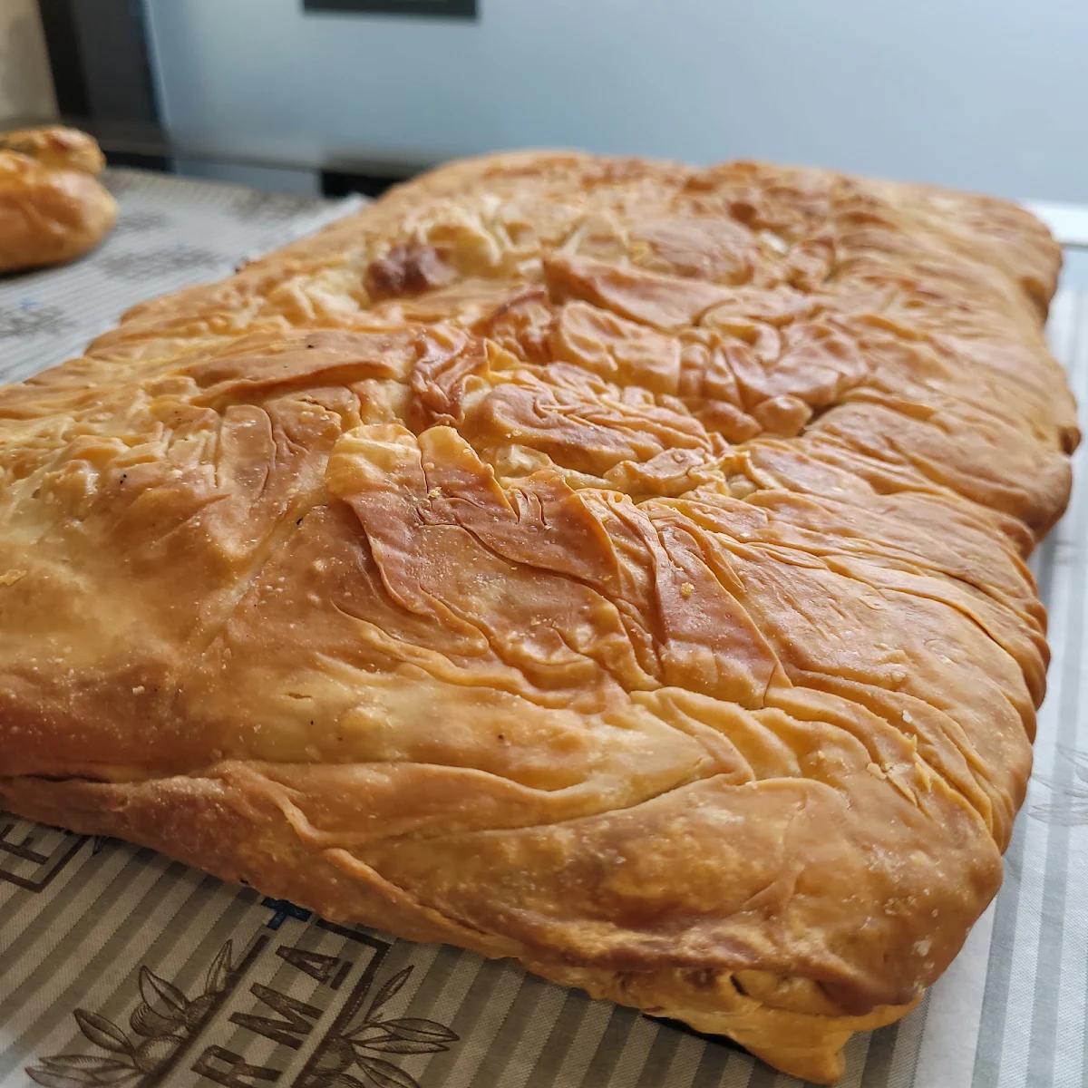 Tiropita, Farma Greek