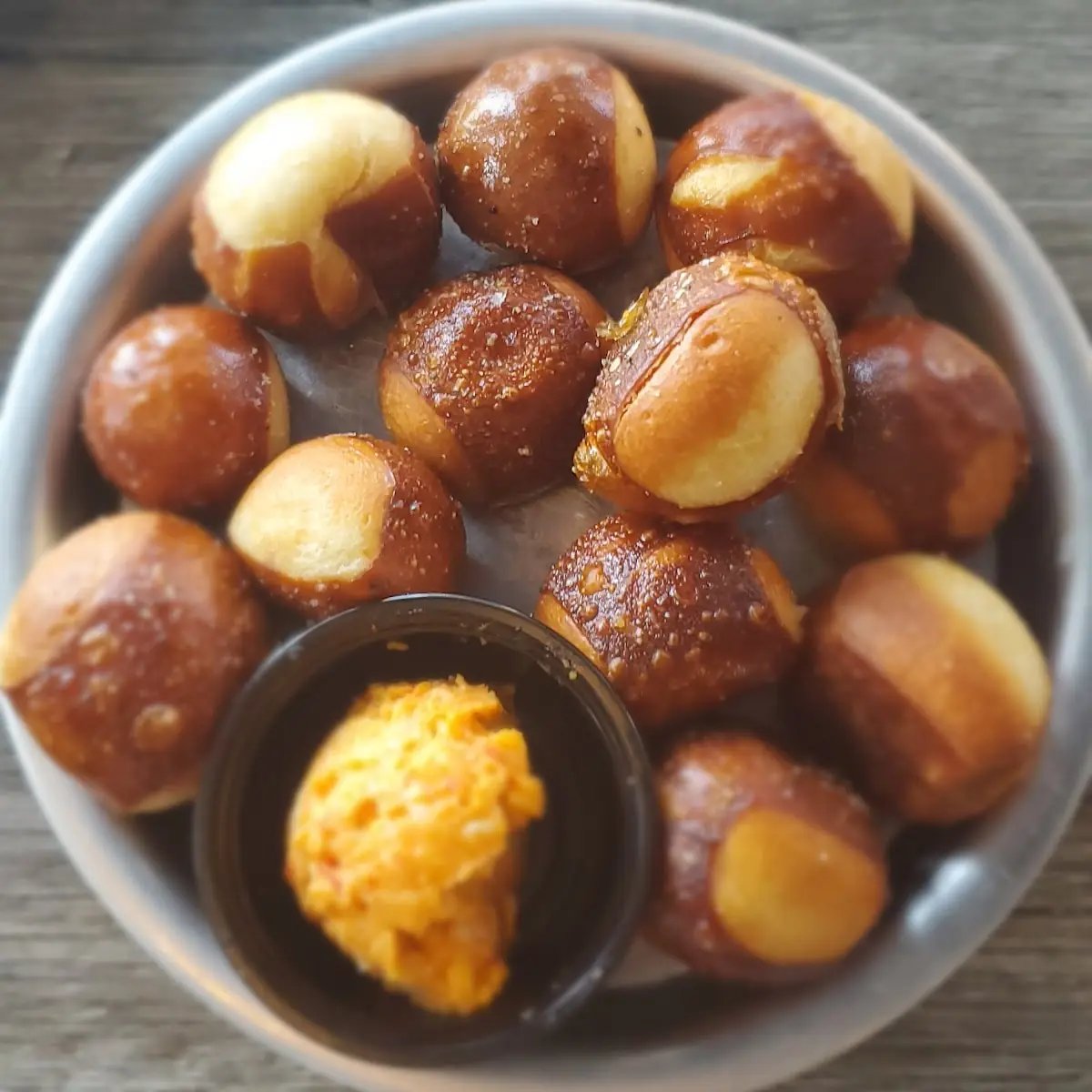 Pretzel Bites