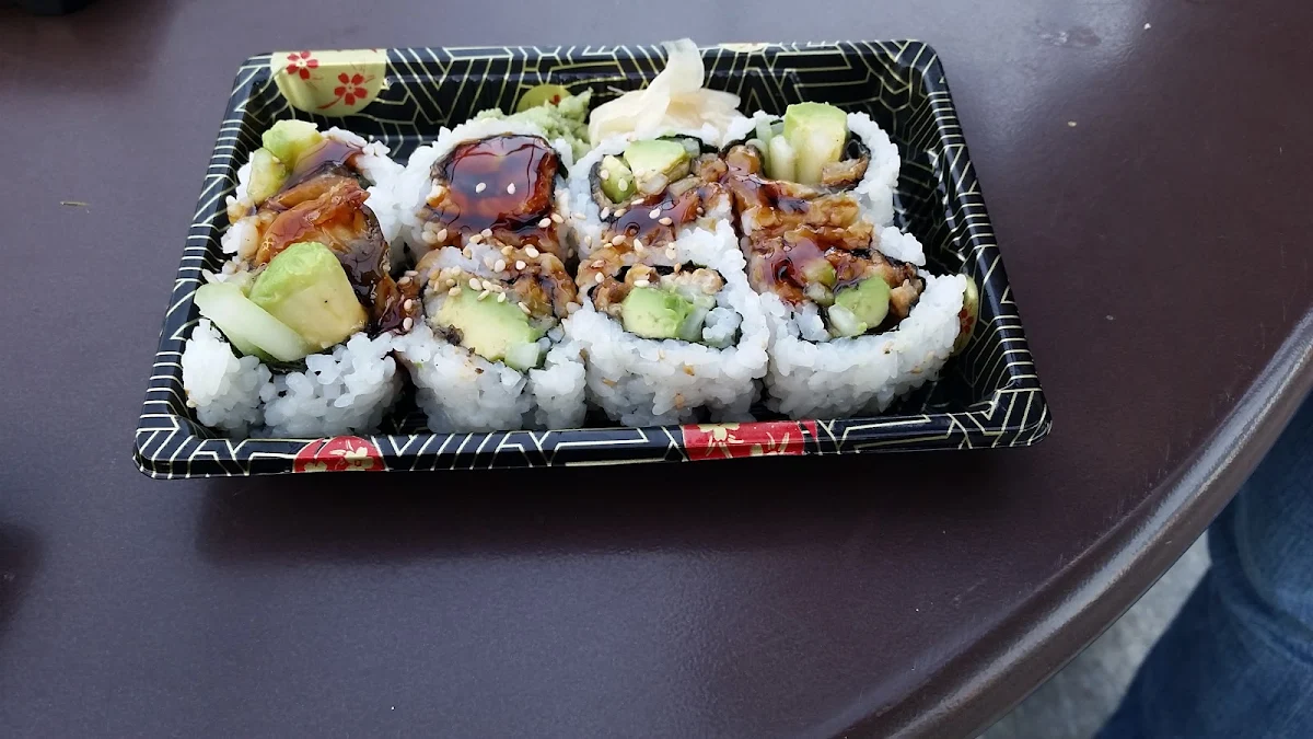 Eel Avocado Cucumber Roll