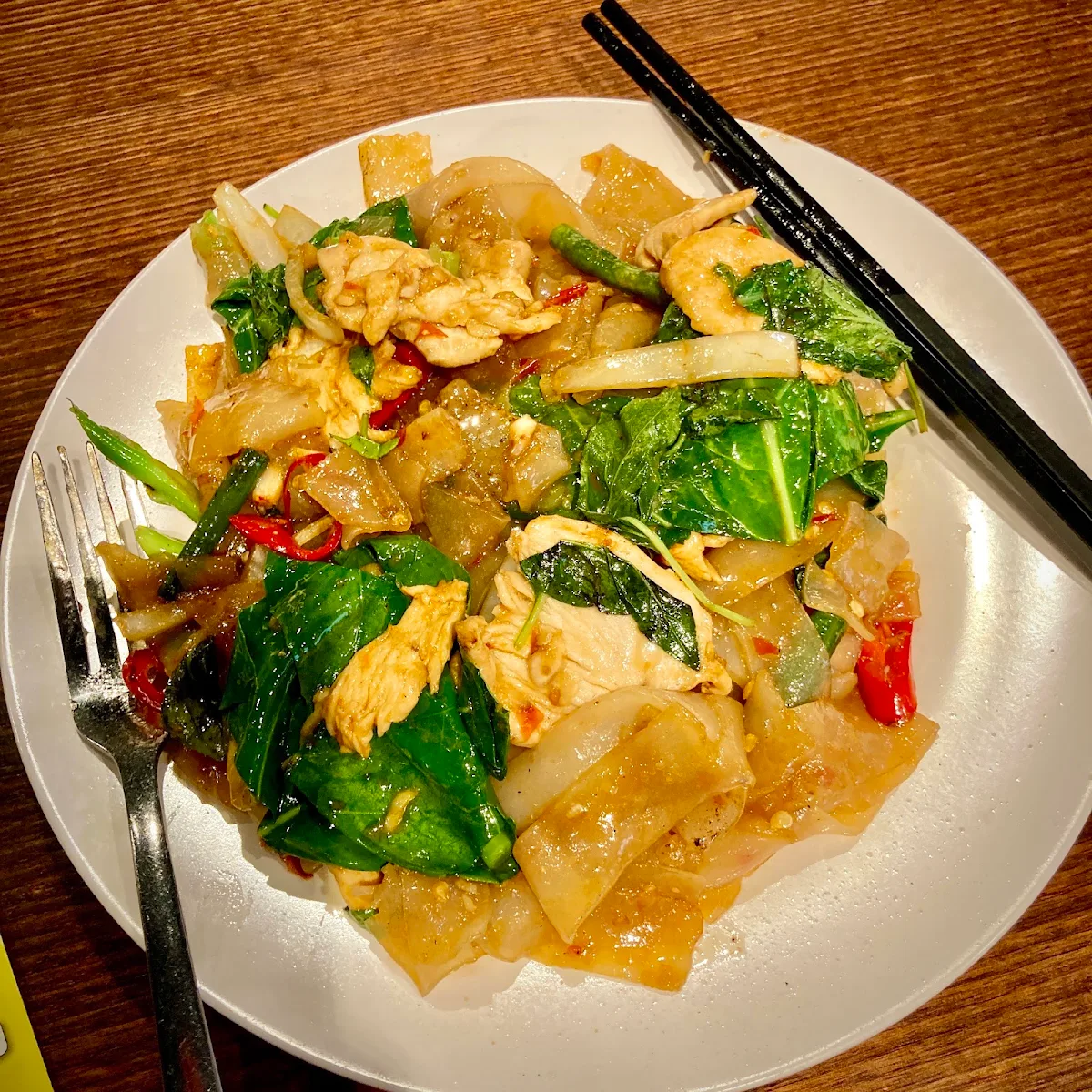 Pad Kee Mao, Chat Thai - The Galeries