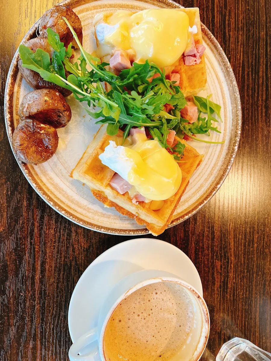 Prosciutto Waffle, Le Petit Belge