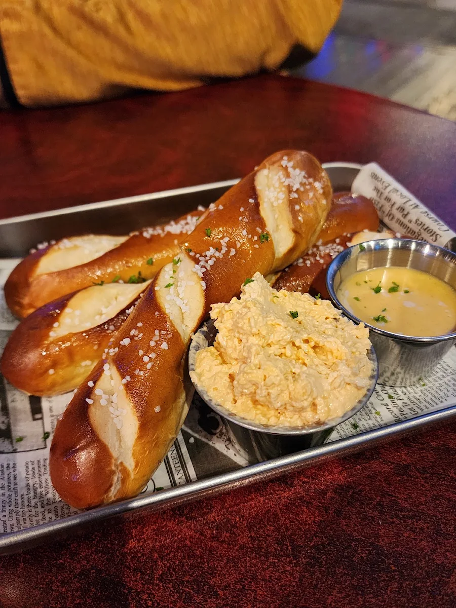 Pretzel Pimento