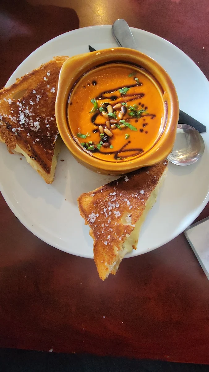 Tomato Bisque & Grilled Cheese