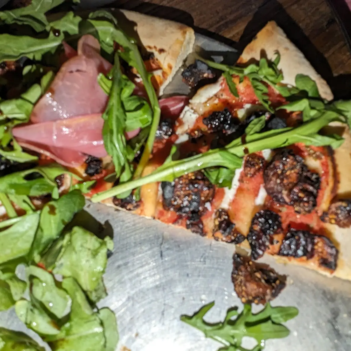 Fig and Prosciutto Pizza