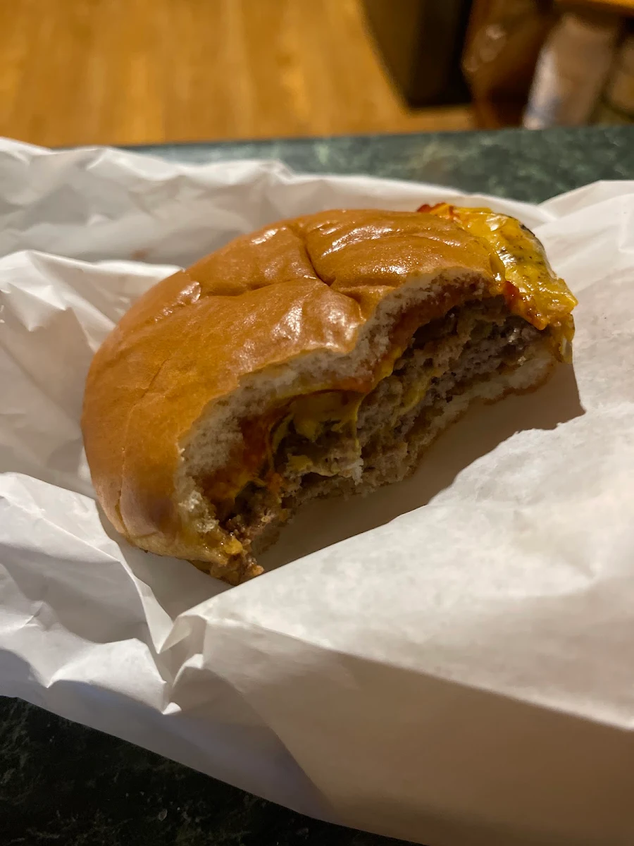 Cheeseburger, McDonald's Hoppers Crossing