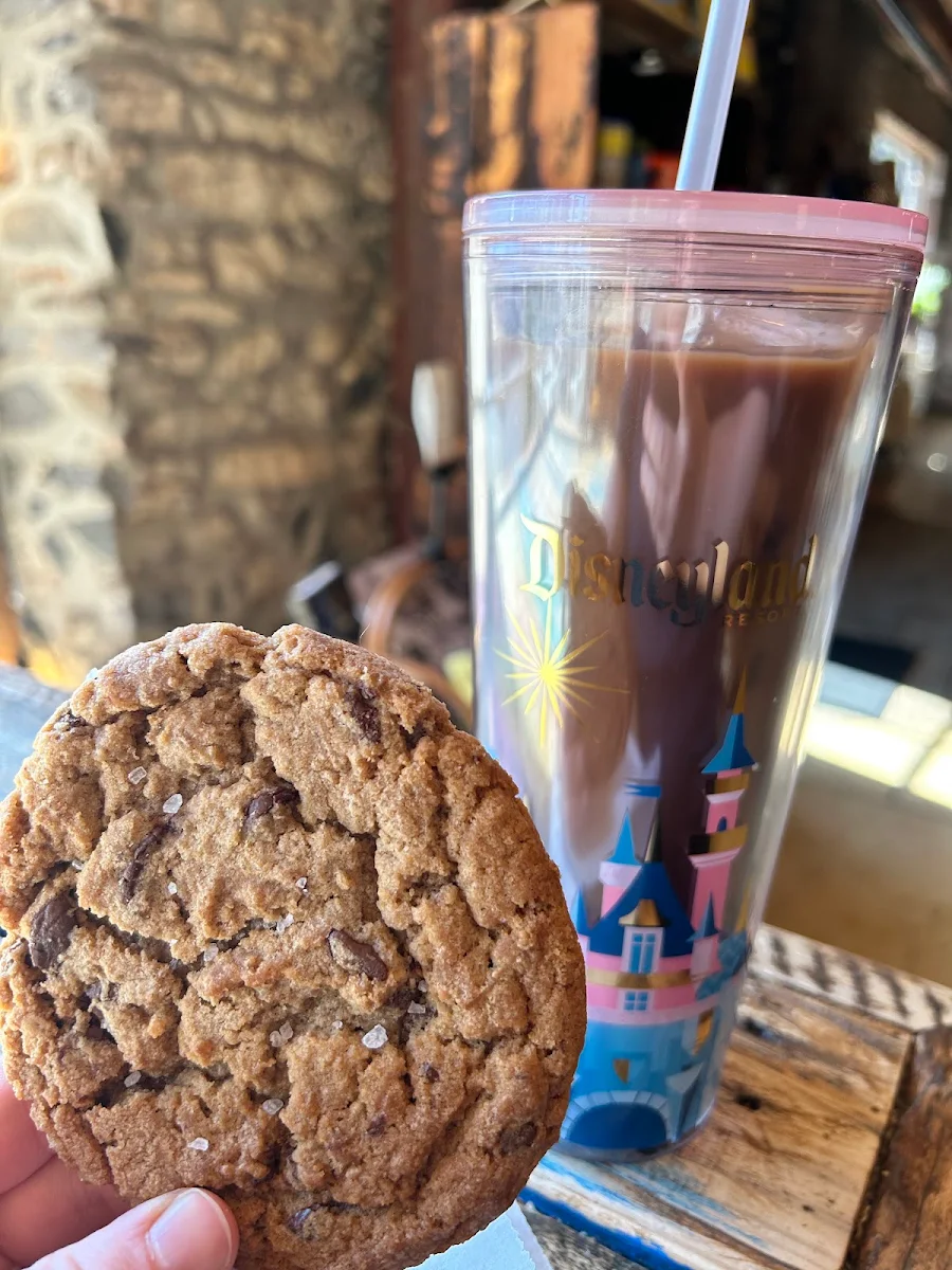Root Beer Cold Brew and a Chocolate Chip Cookie