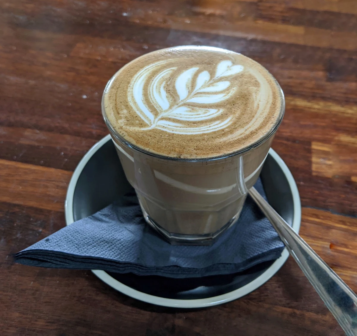 Flat White, The Quarters