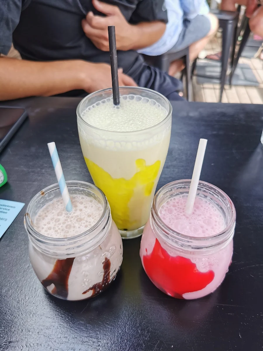 Milk Shake, The Quarters