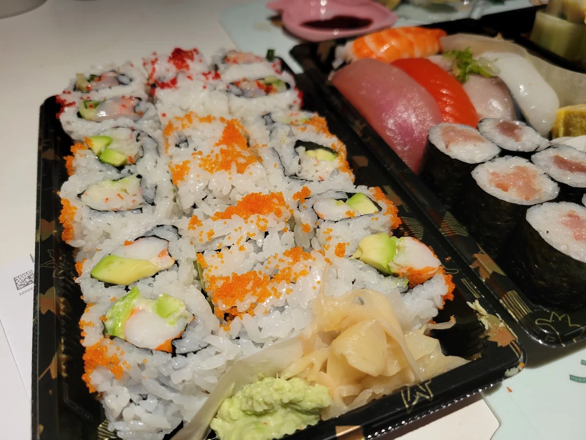 Chopped Salad Roll California Roll, Yoshida Sushi