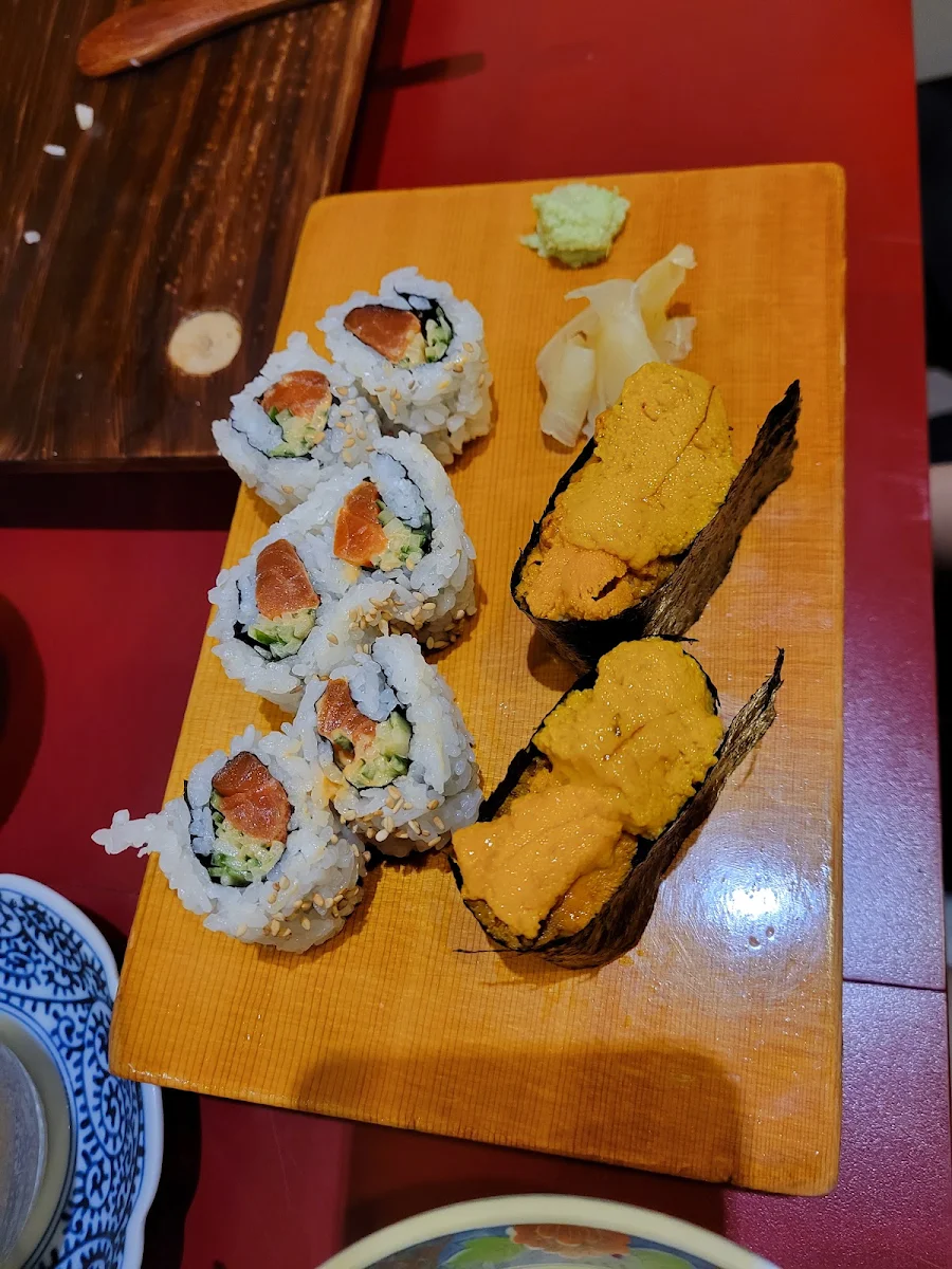 Salmon Roll, Yoshida Sushi