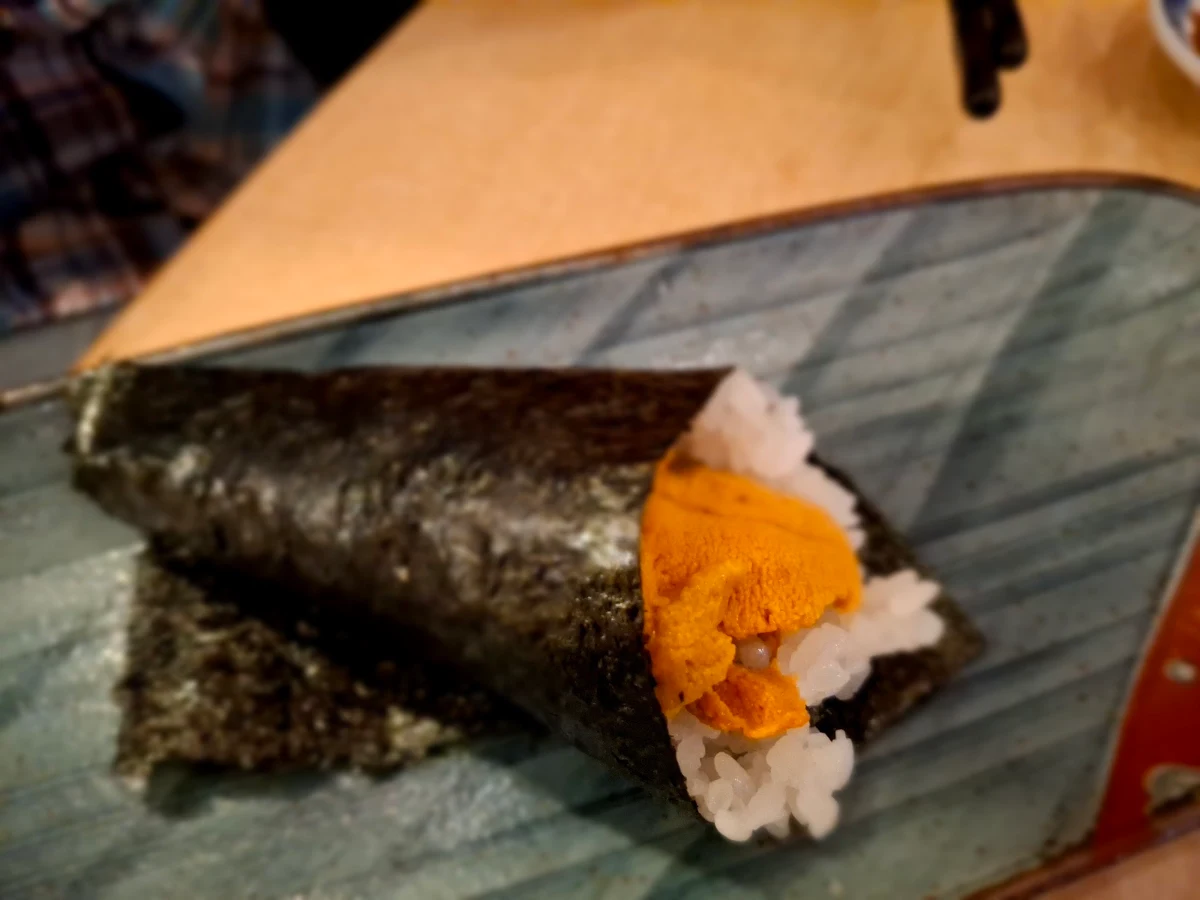 Uni Handroll, Yoshida Sushi
