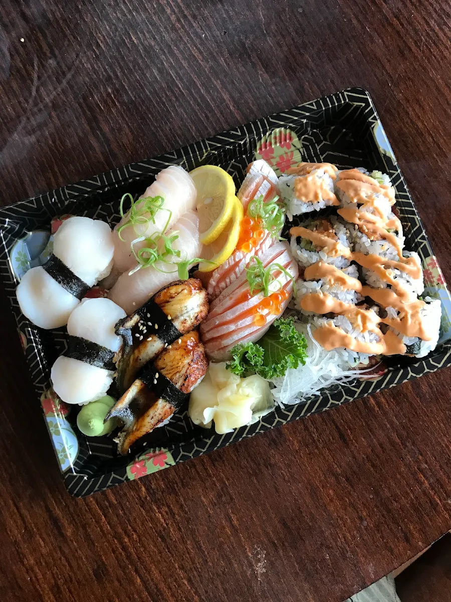 Salmon Toro Salmon Belly, TOGO SUSHI