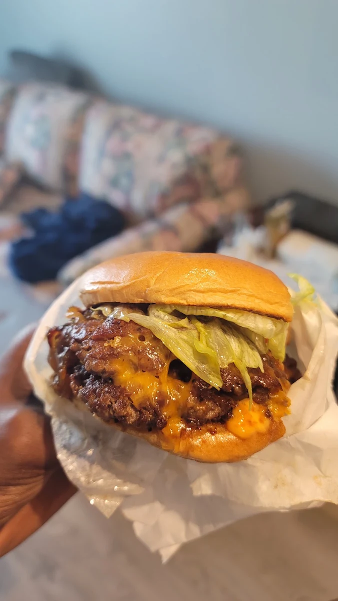 Highlights, Fresh Burger Yonge Street