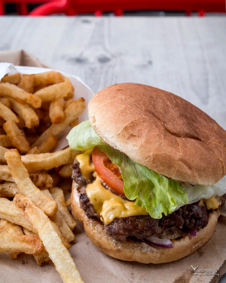 Prime Burger and Fries, Fresh Burger Yonge Street