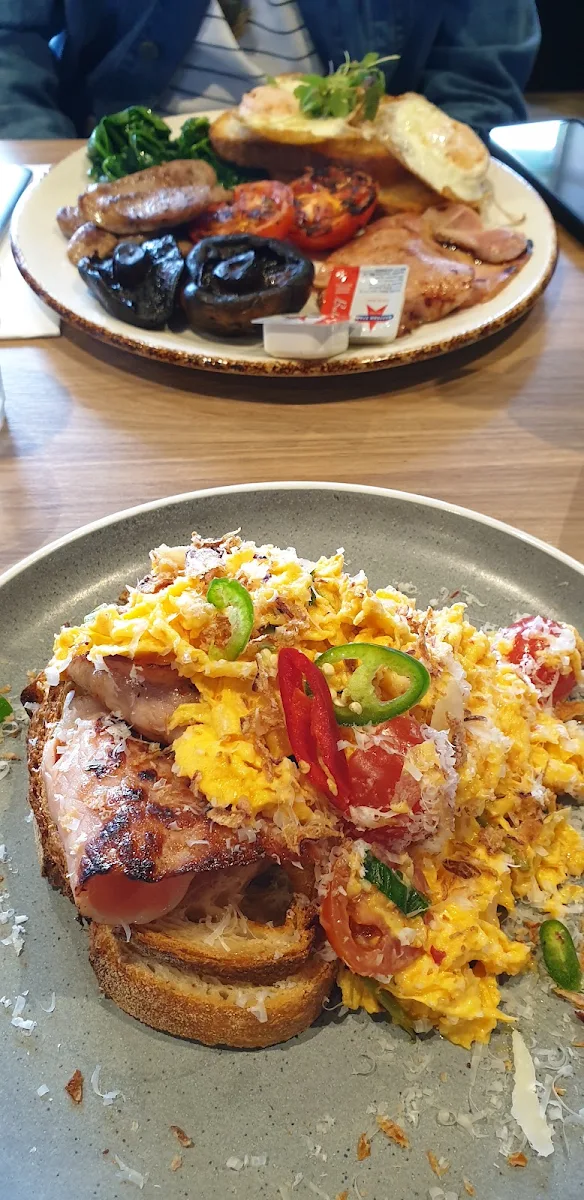 Chilli Scrambled Eggs, La Vallee Cafe/Restaurant Essendon