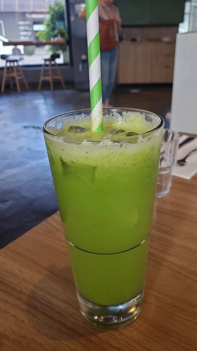 Daily Greens Juice, La Vallee Cafe/Restaurant Essendon