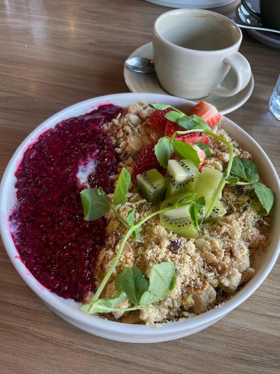 Porridge, La Vallee Cafe/Restaurant Essendon