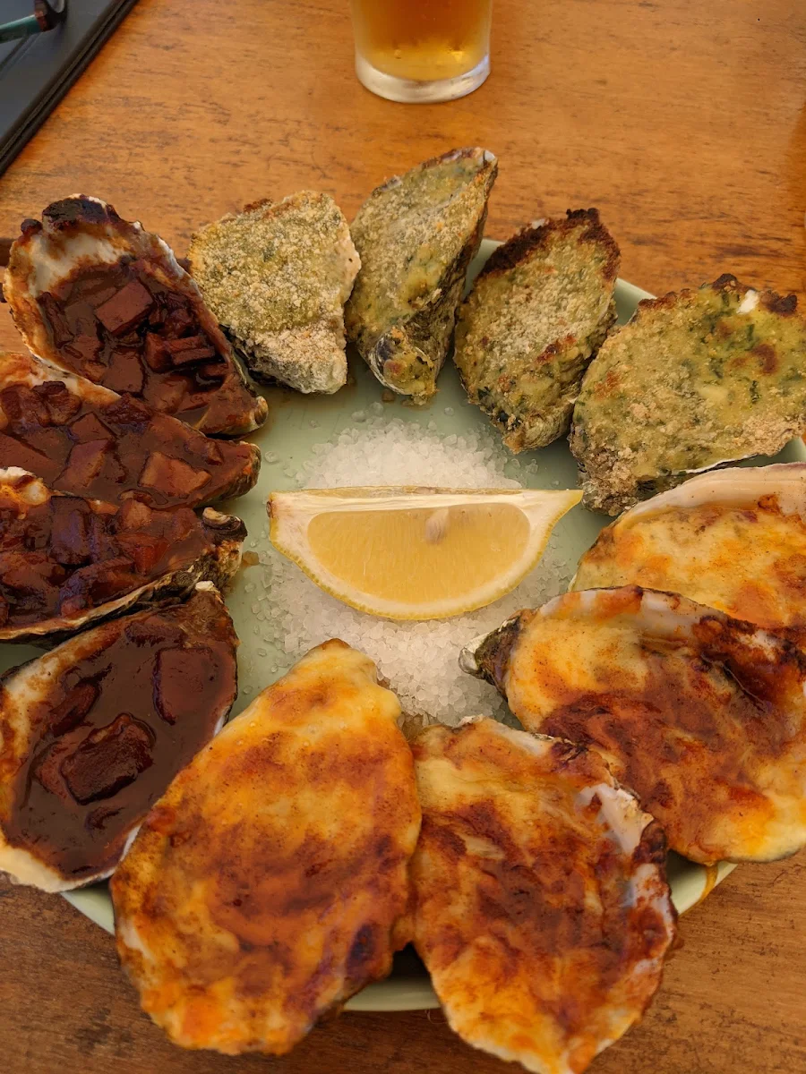Mixed Oysters, Oyster Bar Holdfast Shores
