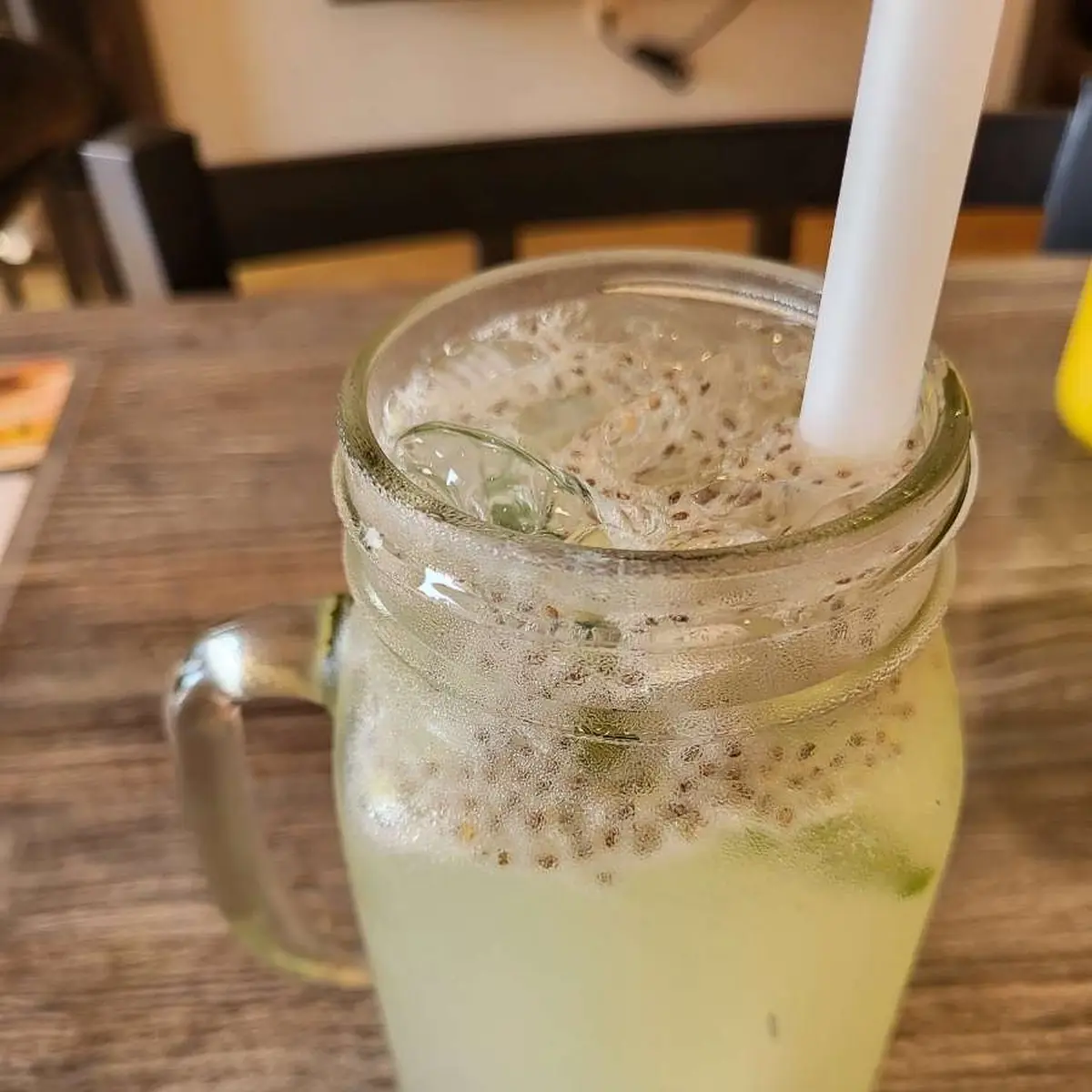 Litchi Kulukki, Malabari Bistro