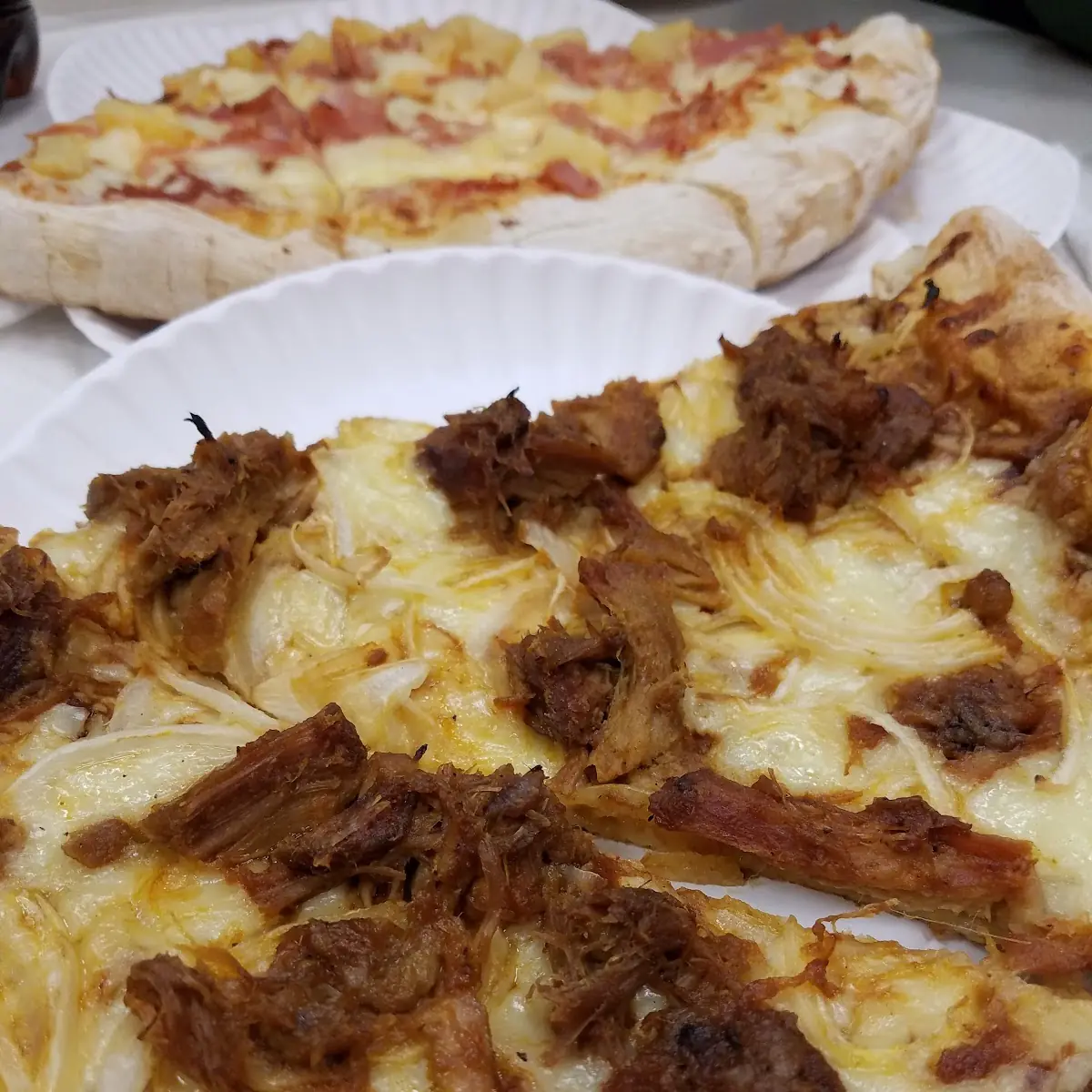 Pulled Pork and Onion Pizza