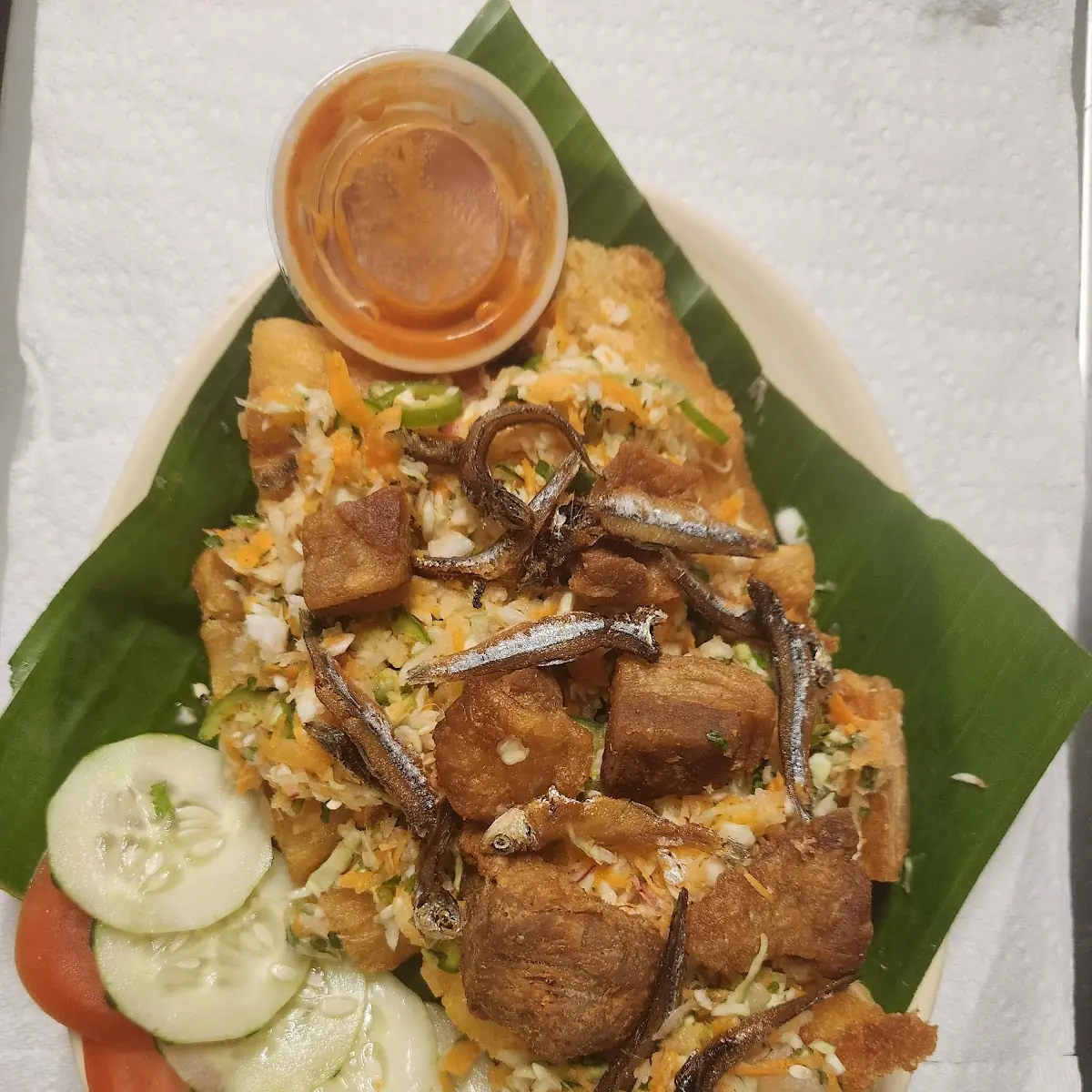 Yuca Frita Con Chicharrón