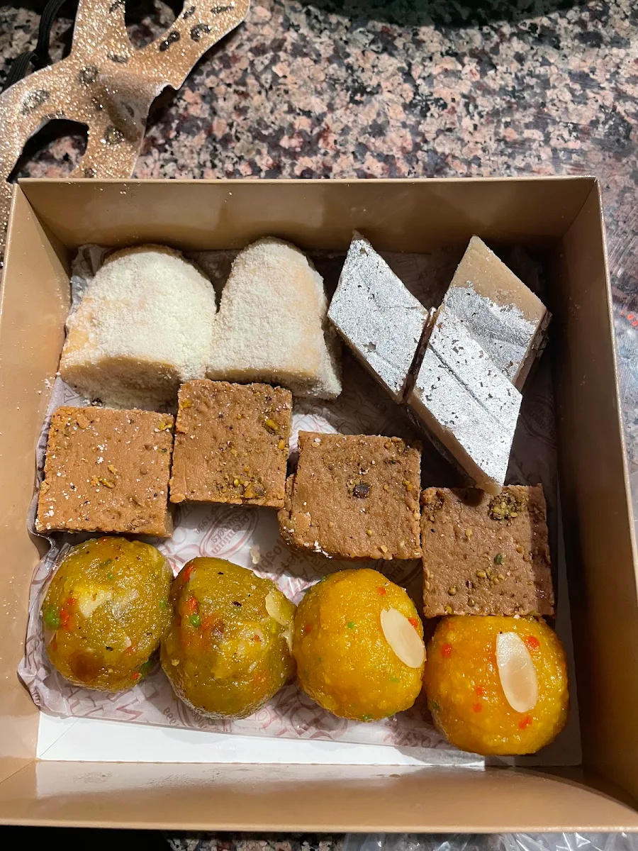 Assorted Sweet Box, Premium Sweets