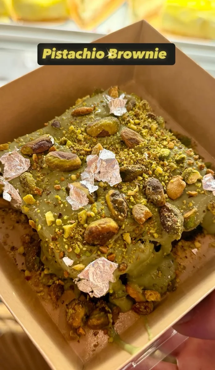Pistachio Brownie, Cocobella