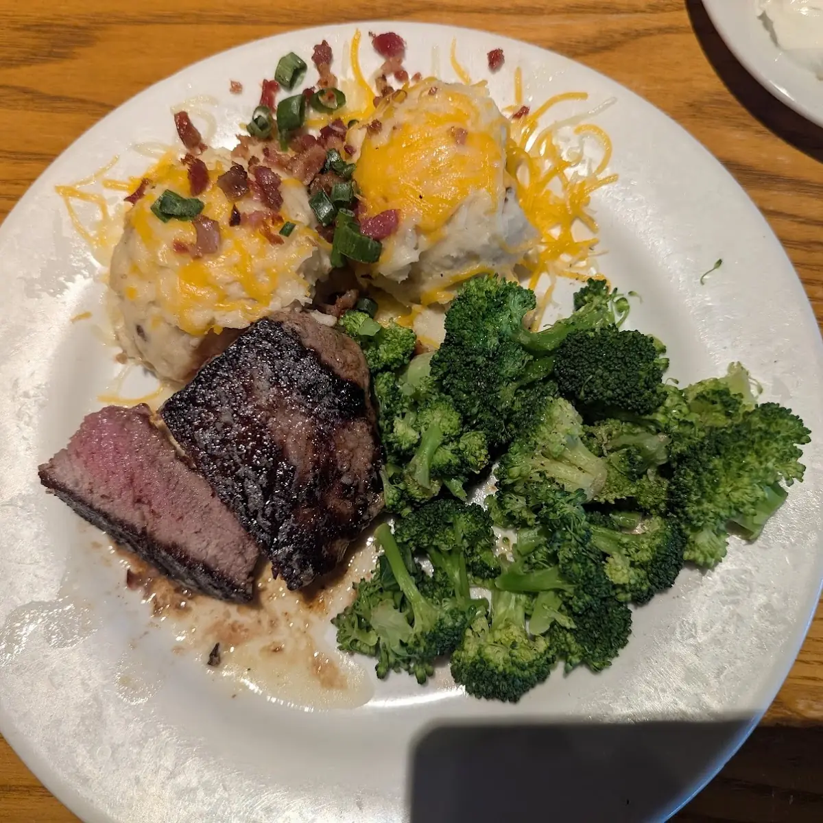 10oz Steak Broccoli & Loaded Mashed Potatoes