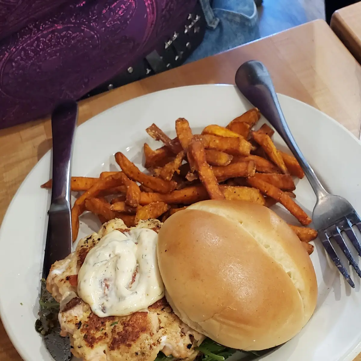 Salmon Burger