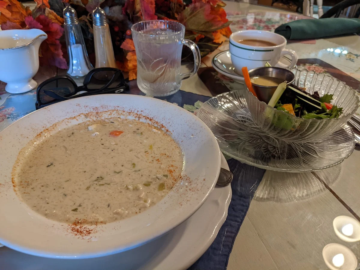 Chicken & Rice Soup with House Salad and Coffee