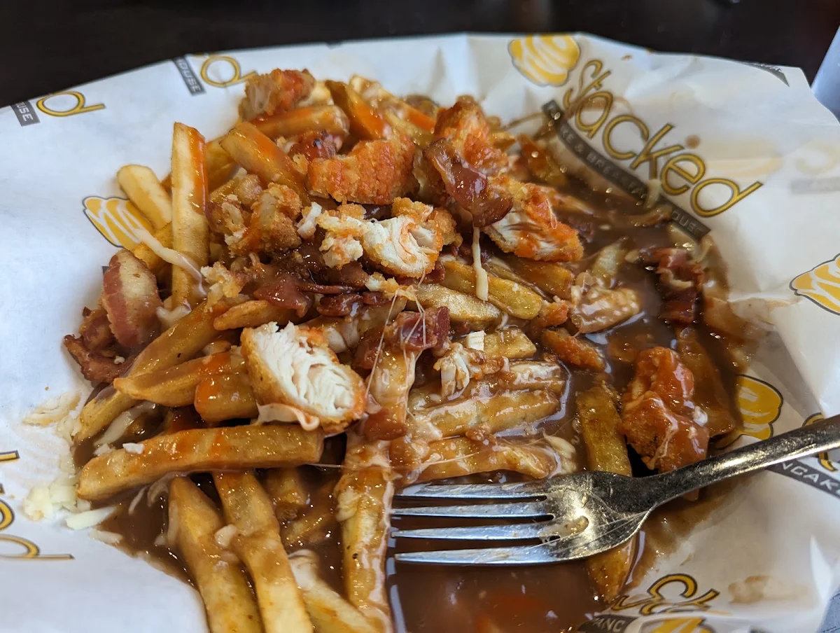 Buffalo Chicken Poutine