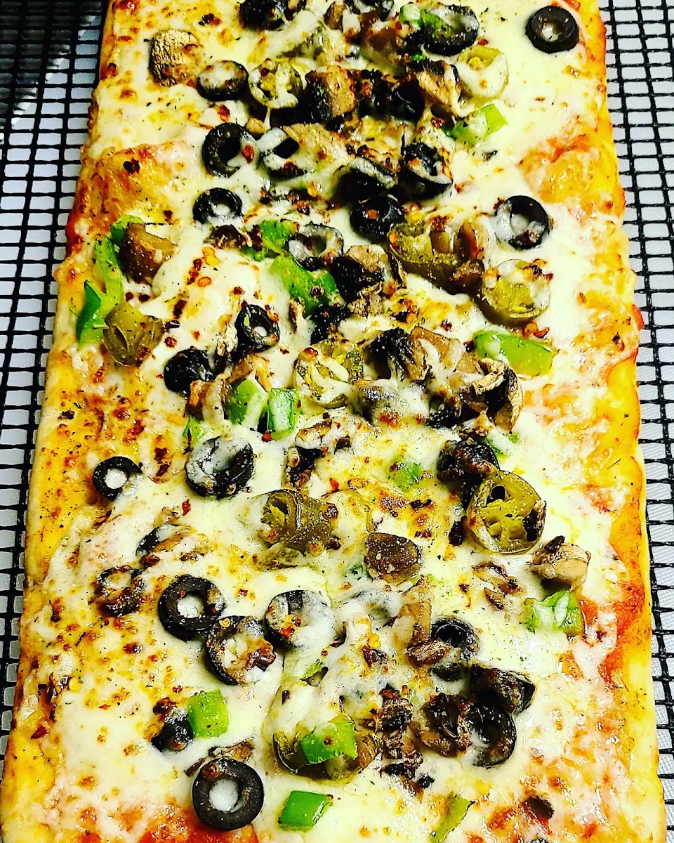Flatbread Veggie Pizza