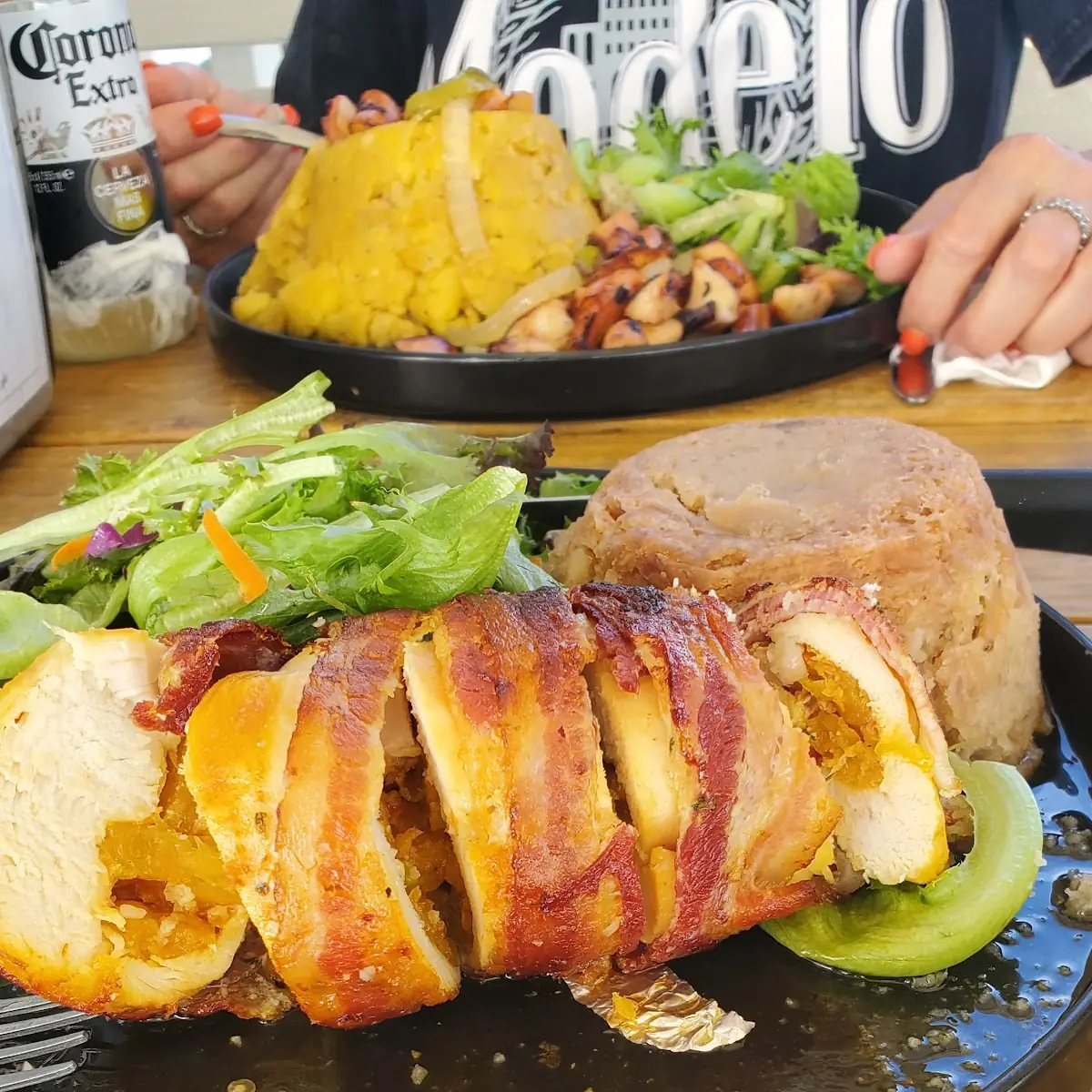 Pechuga De Pollo Rellena De Mariscos