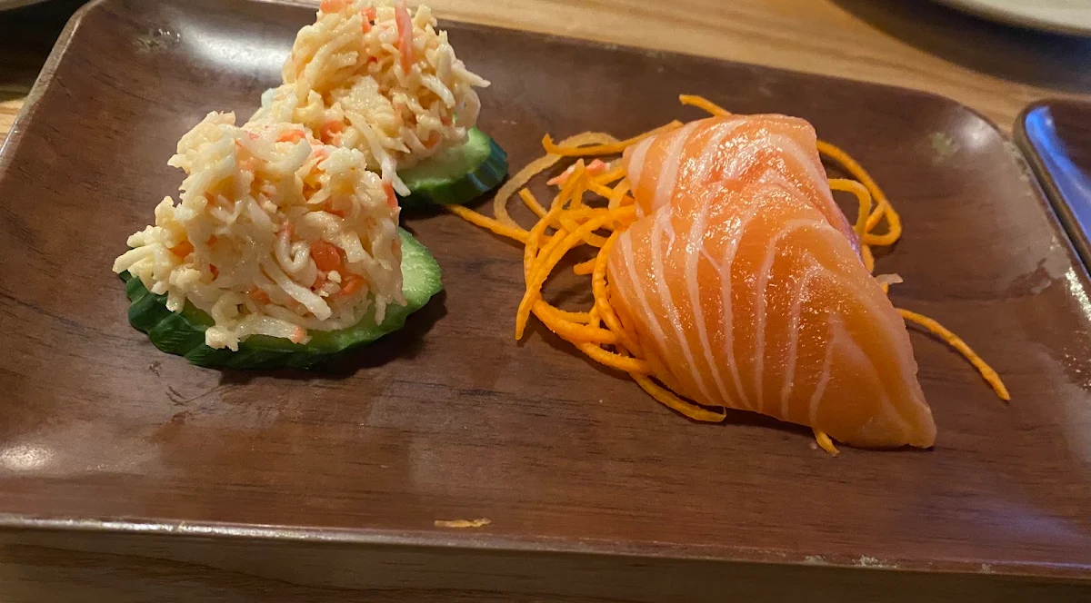 Spicy Crab & Salmon Sashimi, Shogun Sushi 🍣