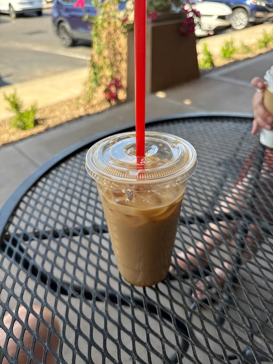 Iced Caramel Macchiato