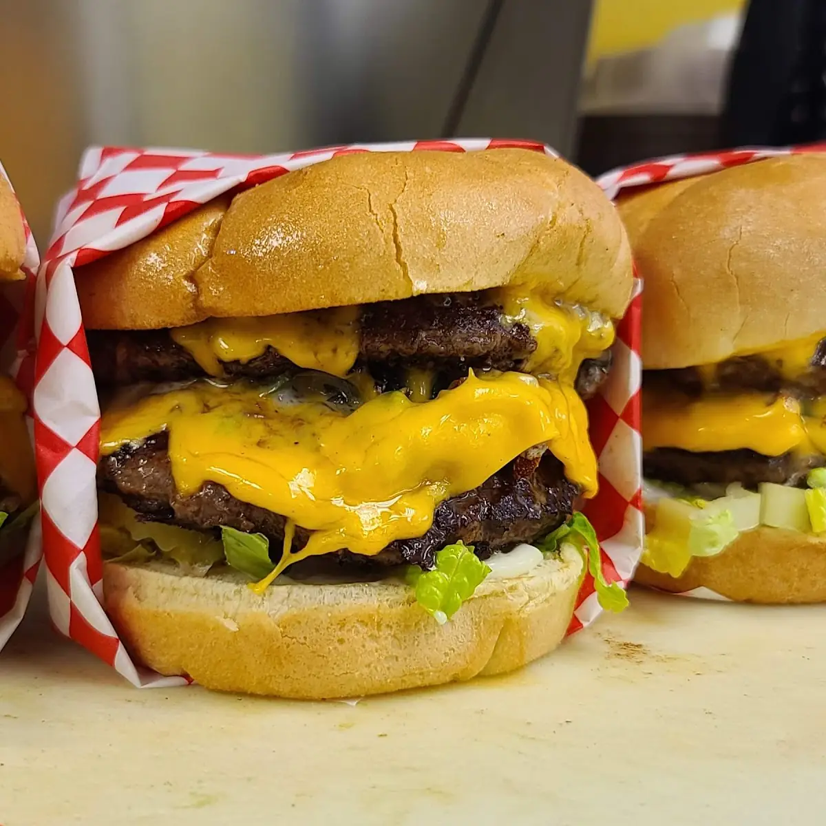 Hornet Burger