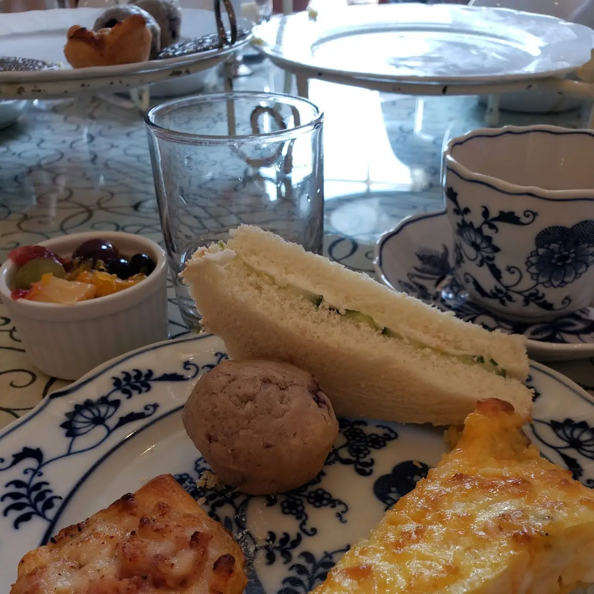 Garden Salad with Scone