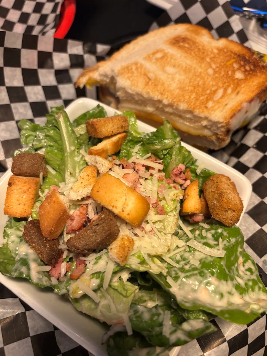 Rendezvous Steak Salad