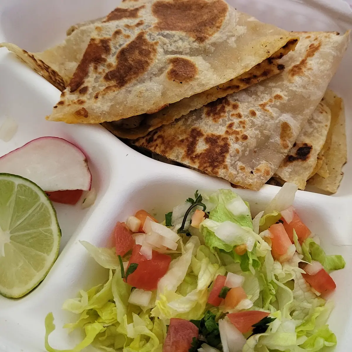 Quesadilla Combo Pollo (chicken)